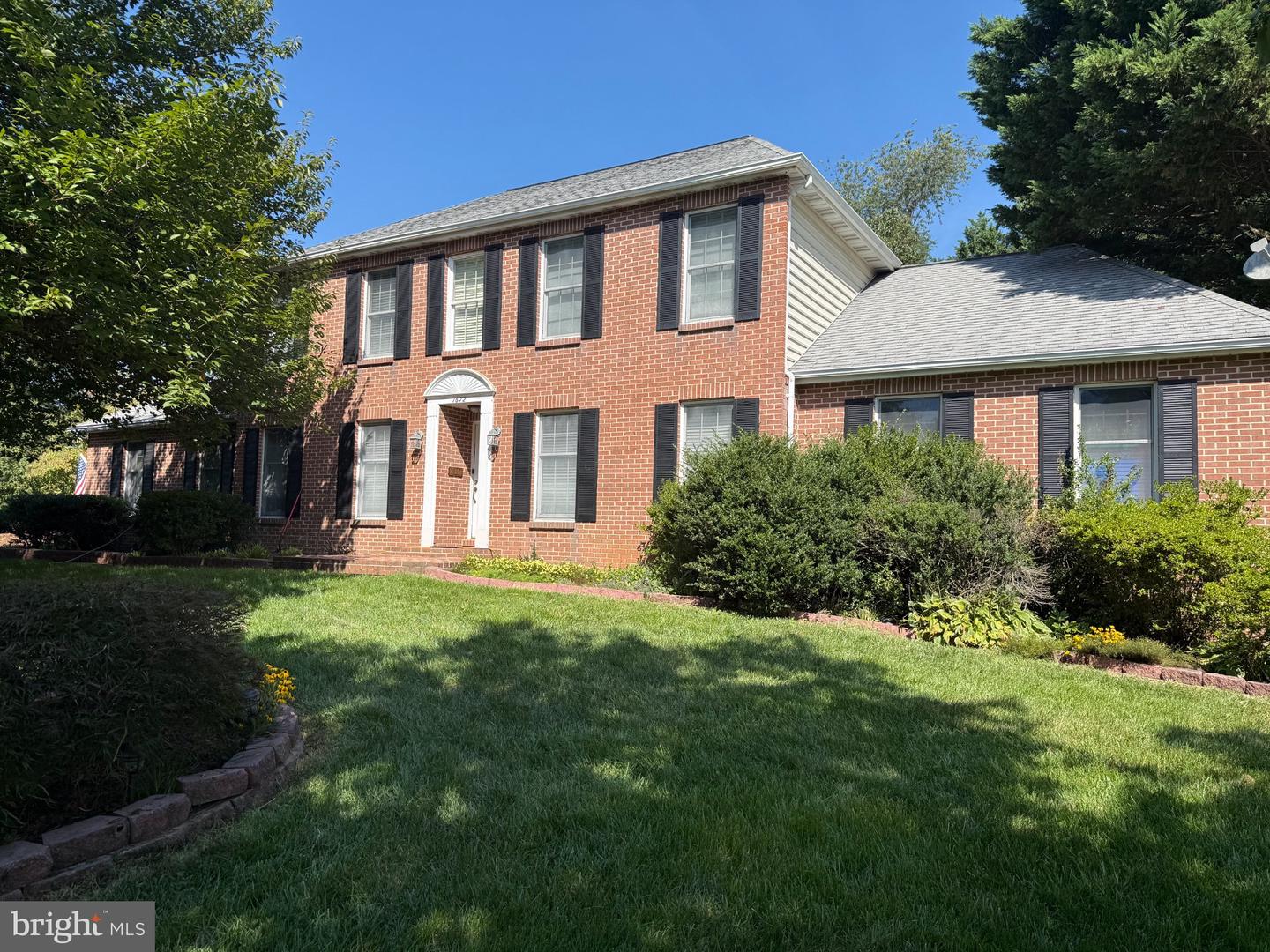 1672 Thrasher Dr Property Photo 1