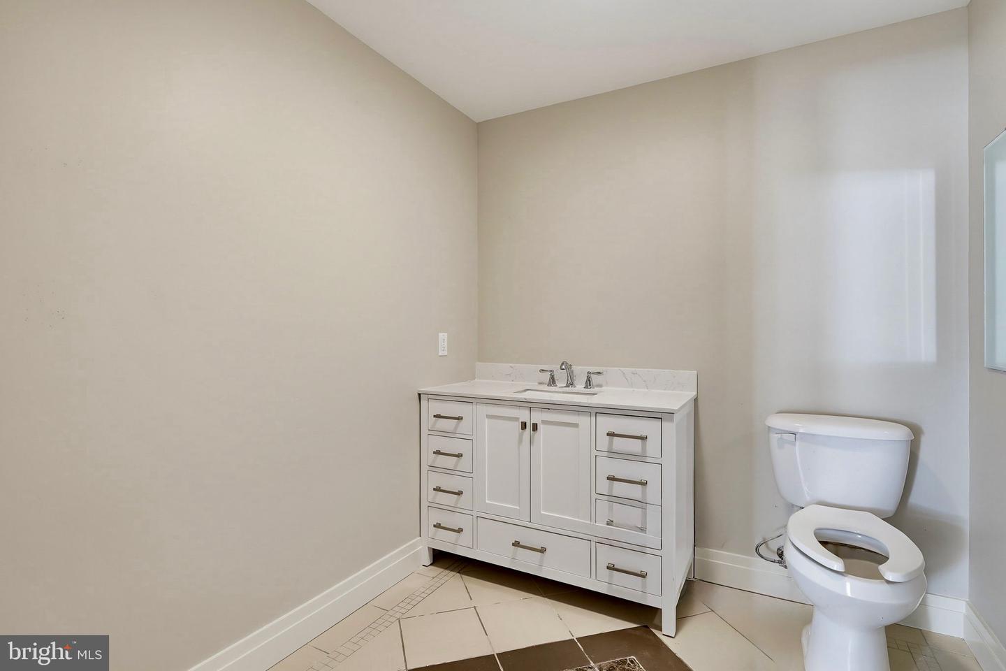 11 Liberty St Property Photo 19
