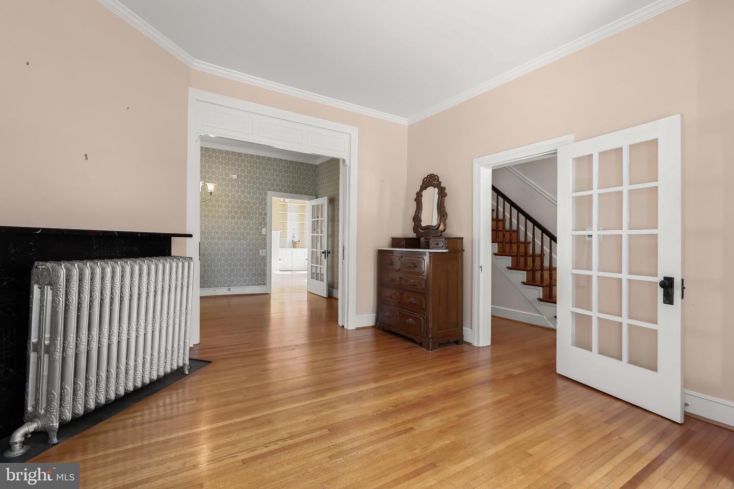 17 Park Ave Property Photo 9