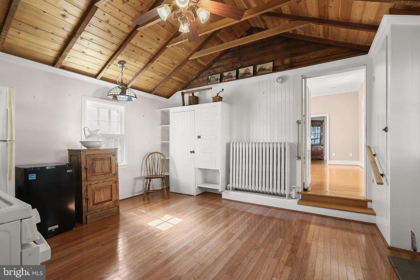 17 Park Ave Property Photo 23