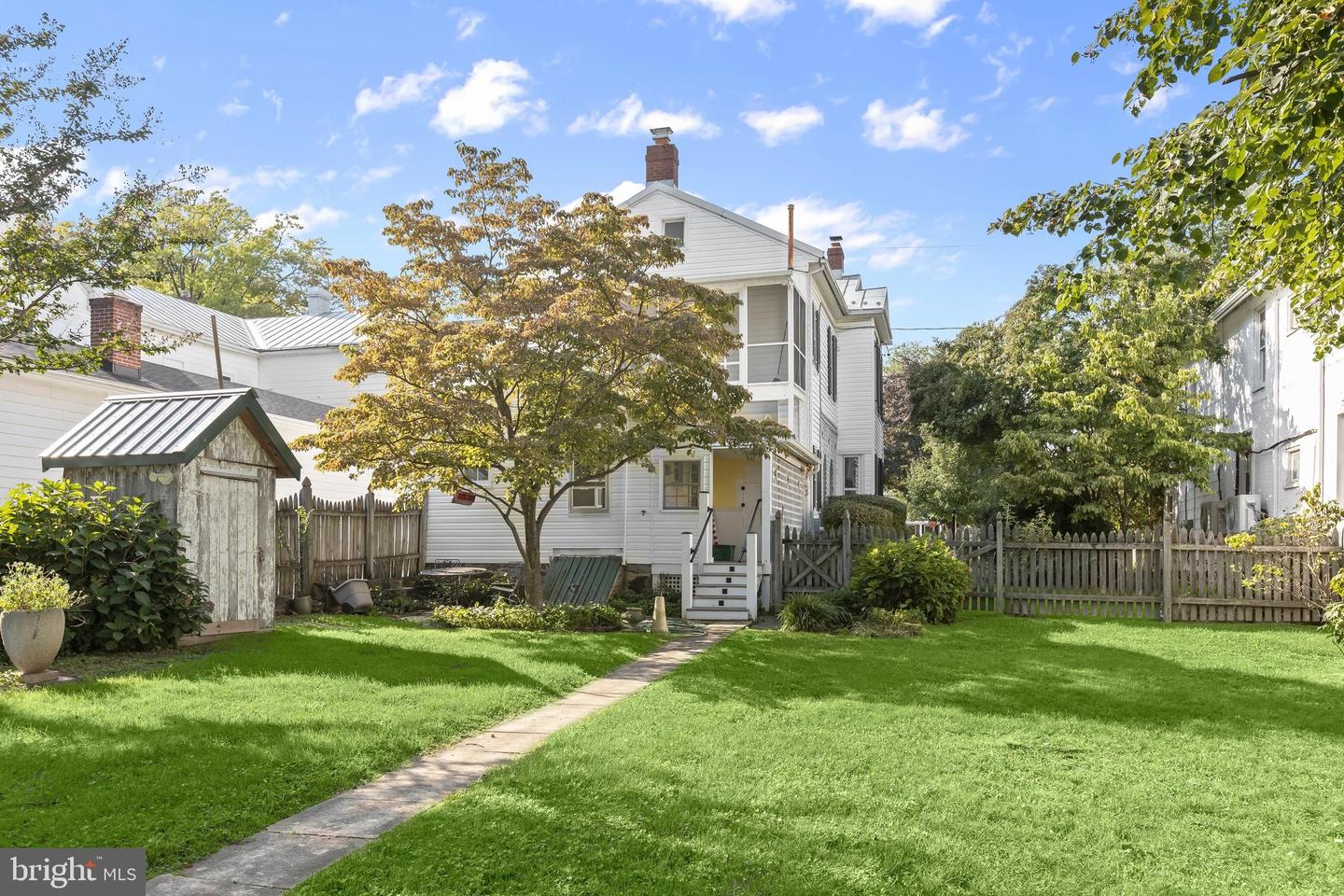 17 Park Ave Property Photo 54