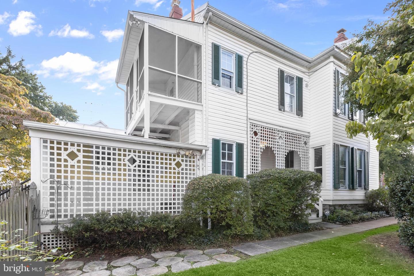 17 Park Ave Property Photo 59
