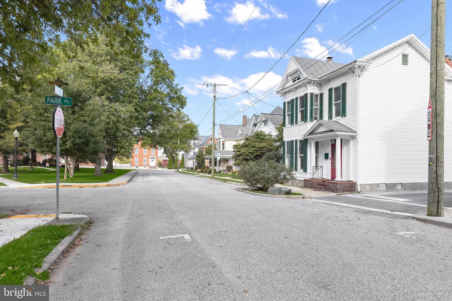 17 Park Ave Property Photo 63