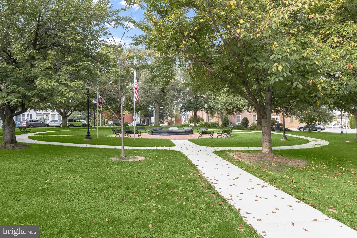 17 Park Ave Property Photo 64