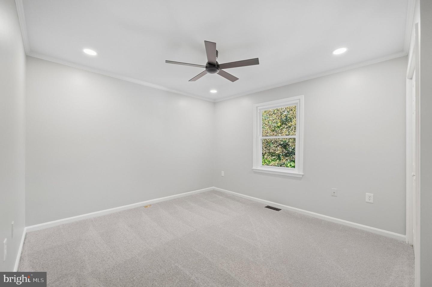 409 Windy Knoll Dr Property Photo 17