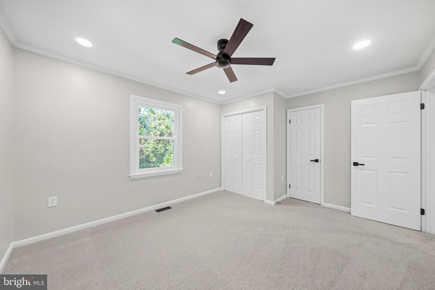 409 Windy Knoll Dr Property Photo 18