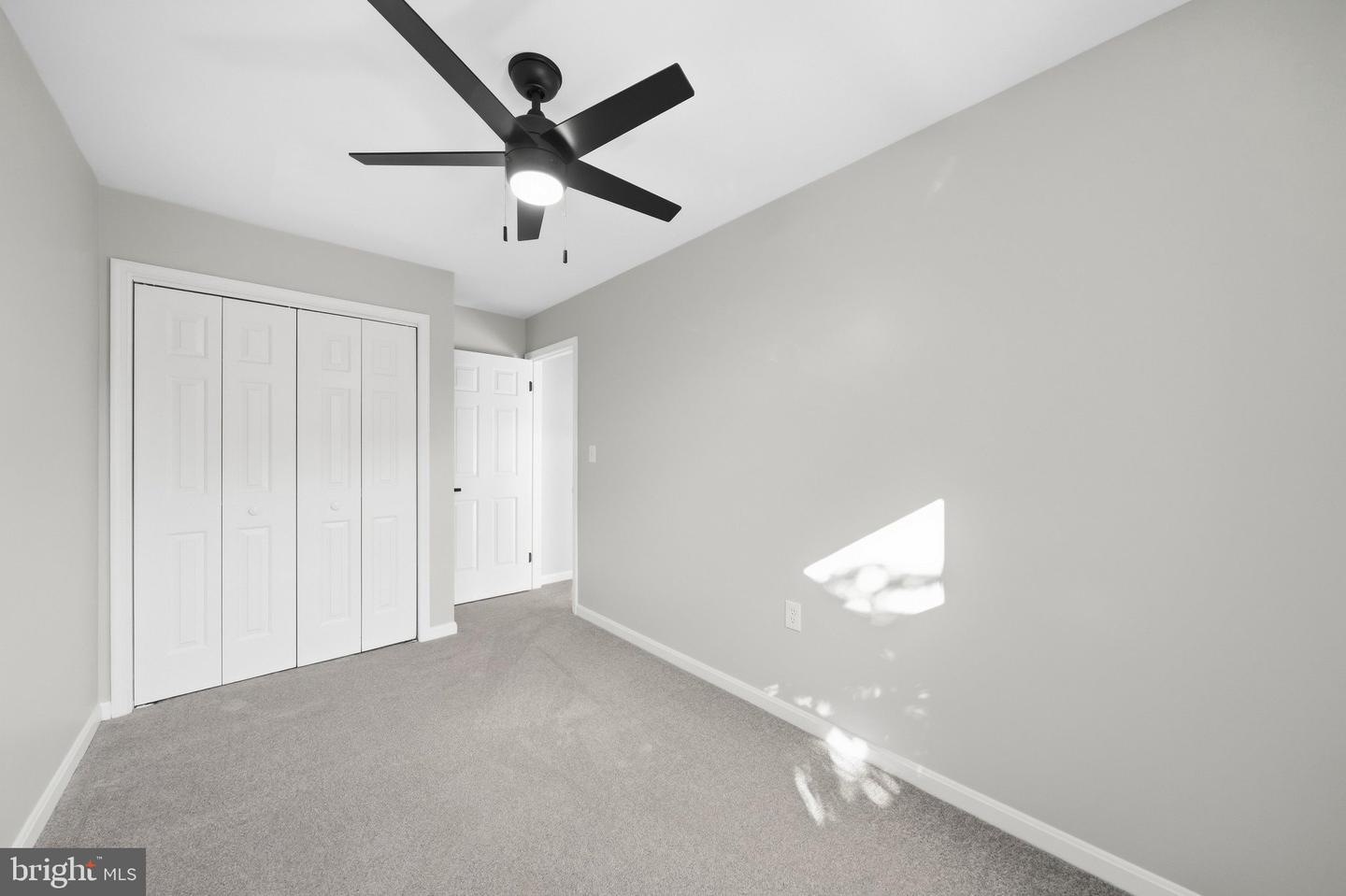 409 Windy Knoll Dr Property Photo 23
