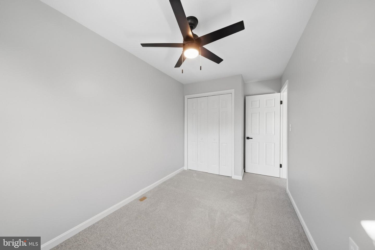 409 Windy Knoll Dr Property Photo 24