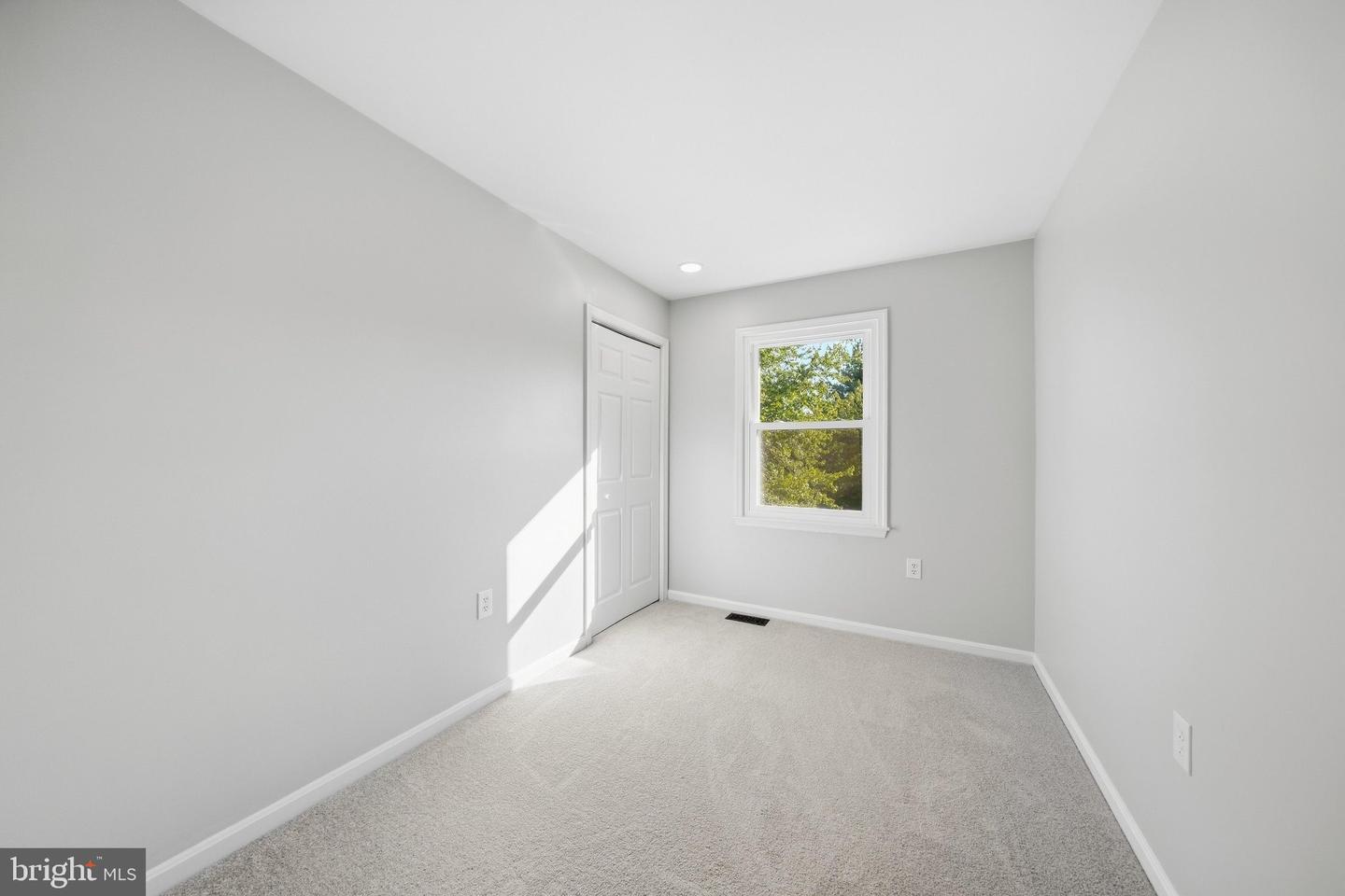 409 Windy Knoll Dr Property Photo 25