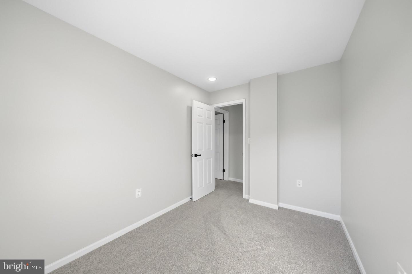 409 Windy Knoll Dr Property Photo 27