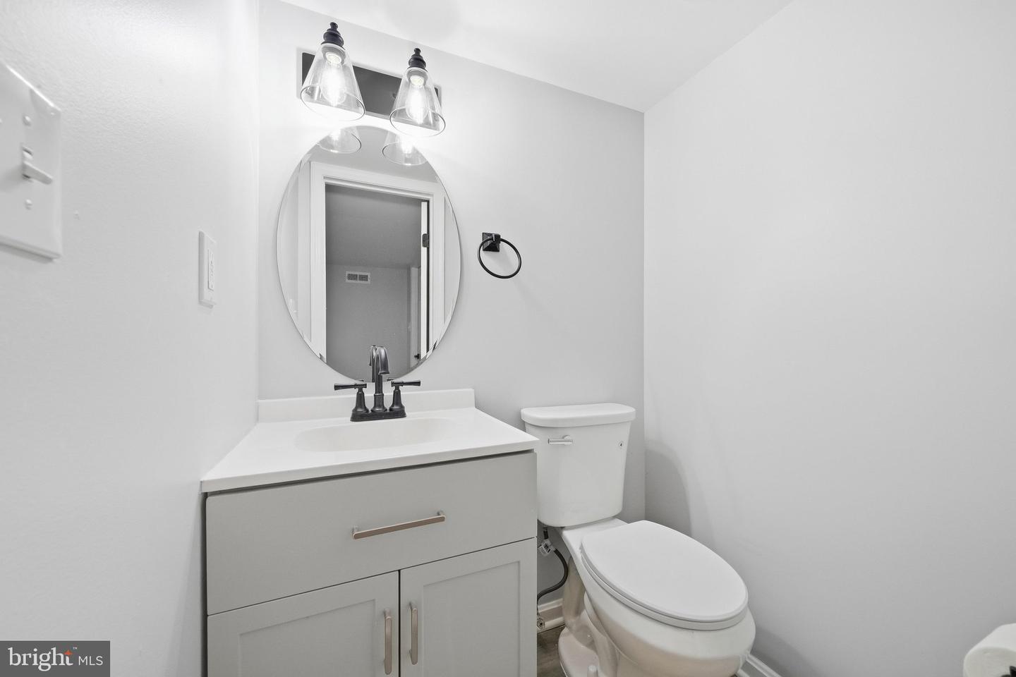 409 Windy Knoll Dr Property Photo 36