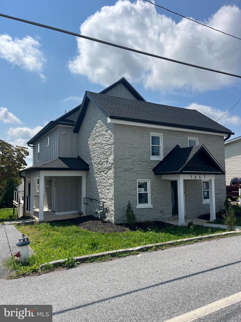 1641 Old Westminster Pike Property Photo 1