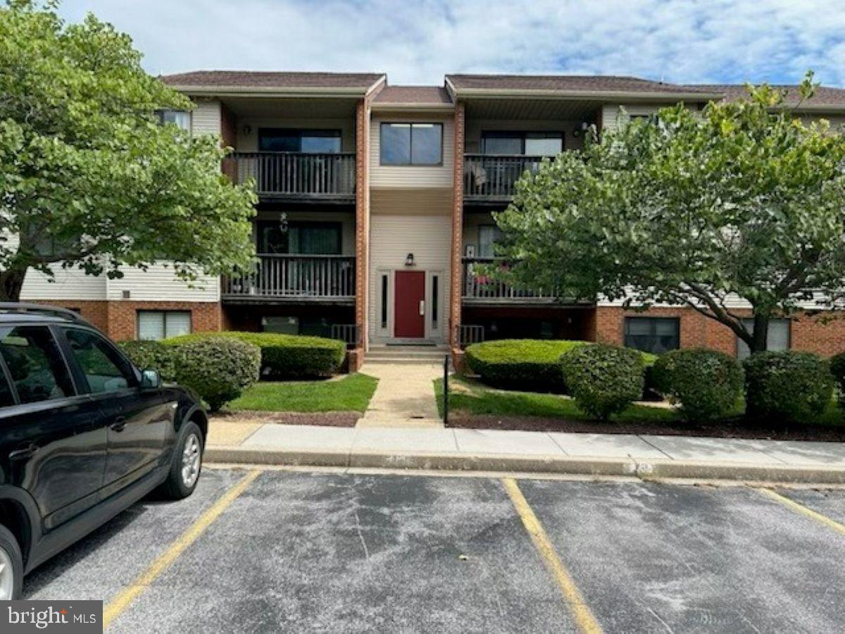 4220 Crystal Ct #3a Property Photo 1