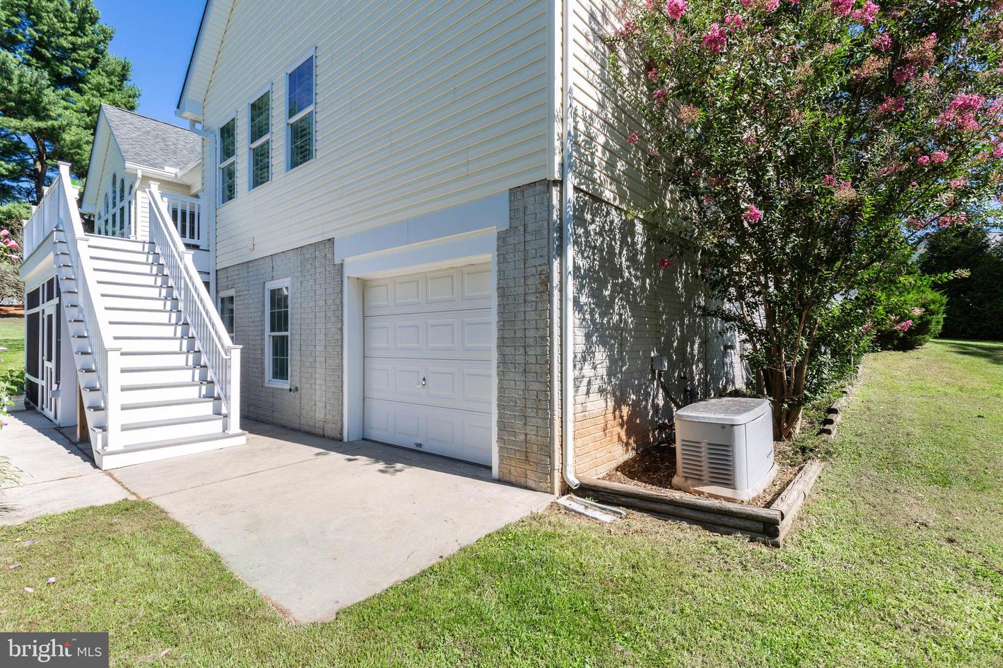 3623 Emory Rd N Property Photo 19