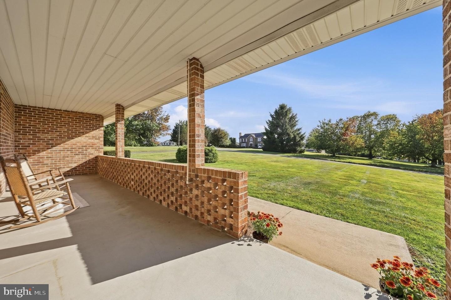 1716 Gablehammer Rd Property Photo 8