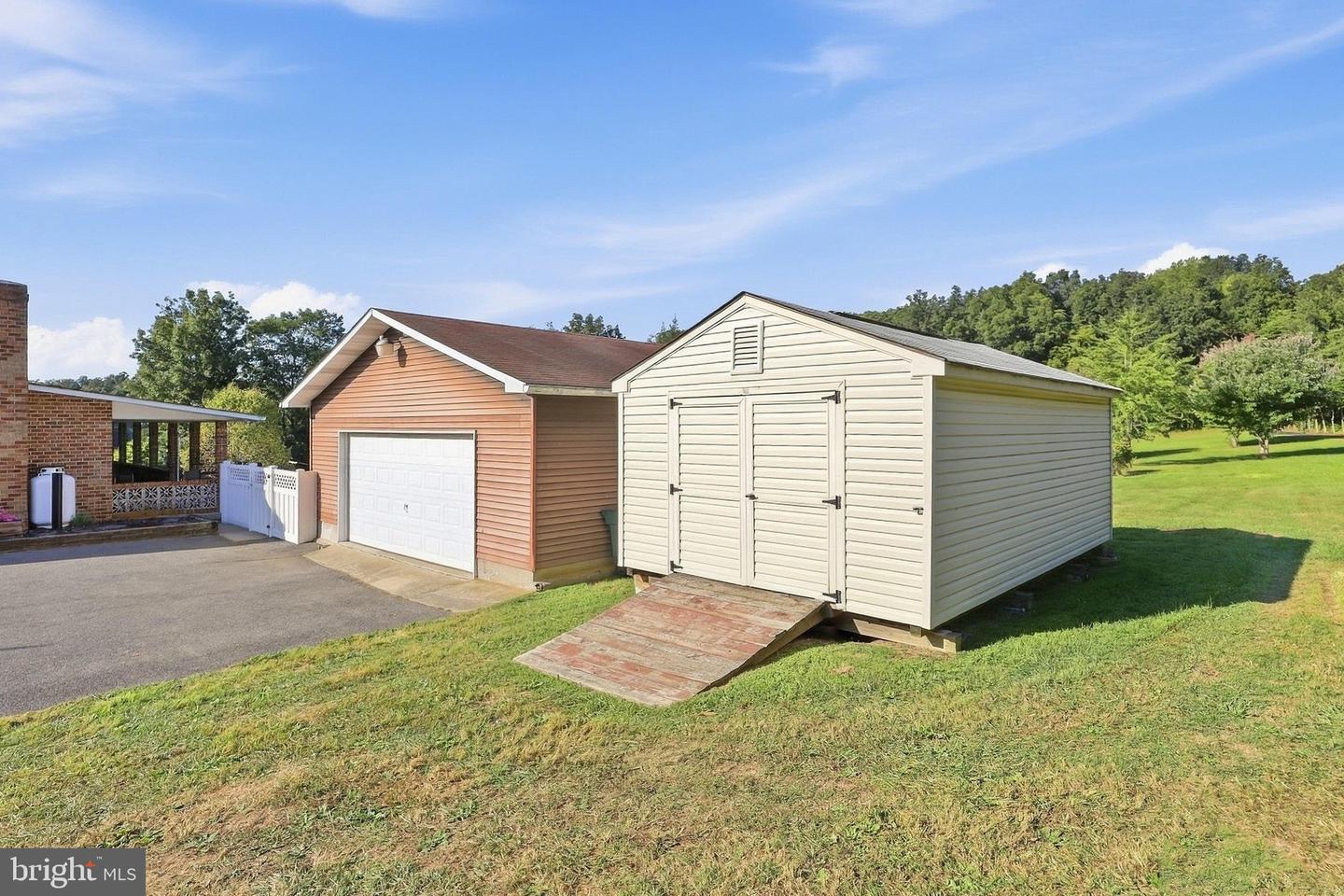 1716 Gablehammer Rd Property Photo 42