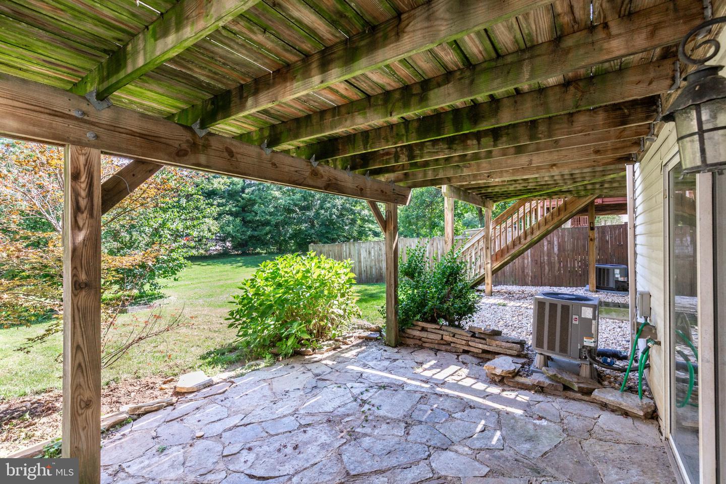 367 Doral Ct Property Photo 6