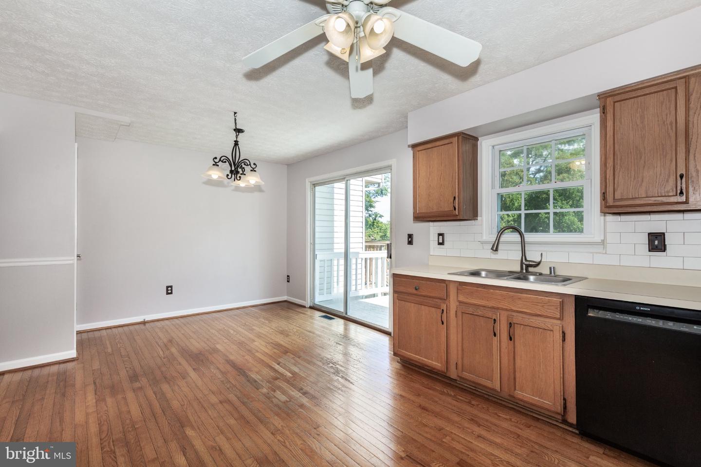 367 Doral Ct Property Photo 17