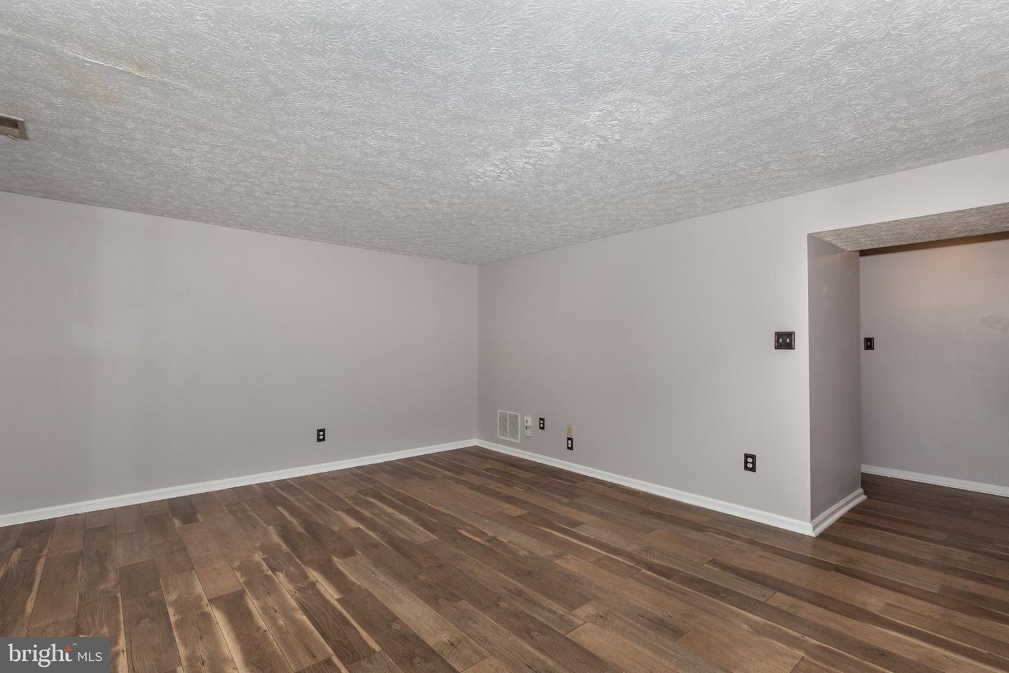 367 Doral Ct Property Photo 38