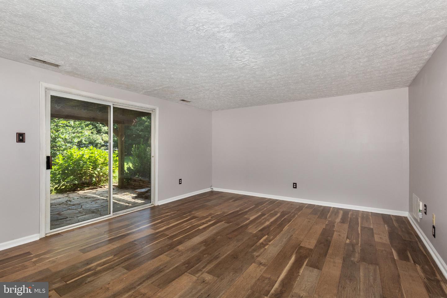 367 Doral Ct Property Photo 43
