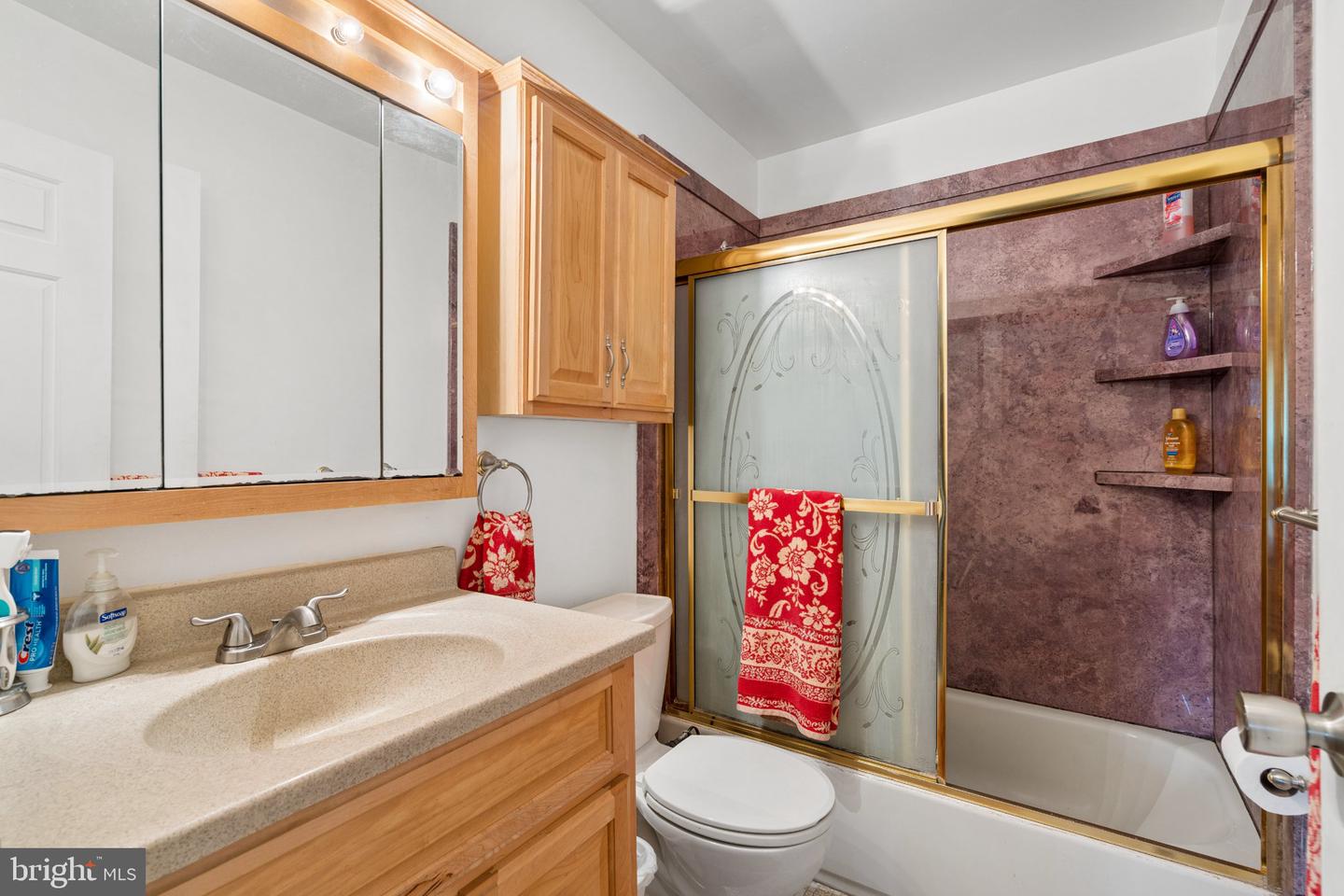 6414 Locust Ln Property Photo 14