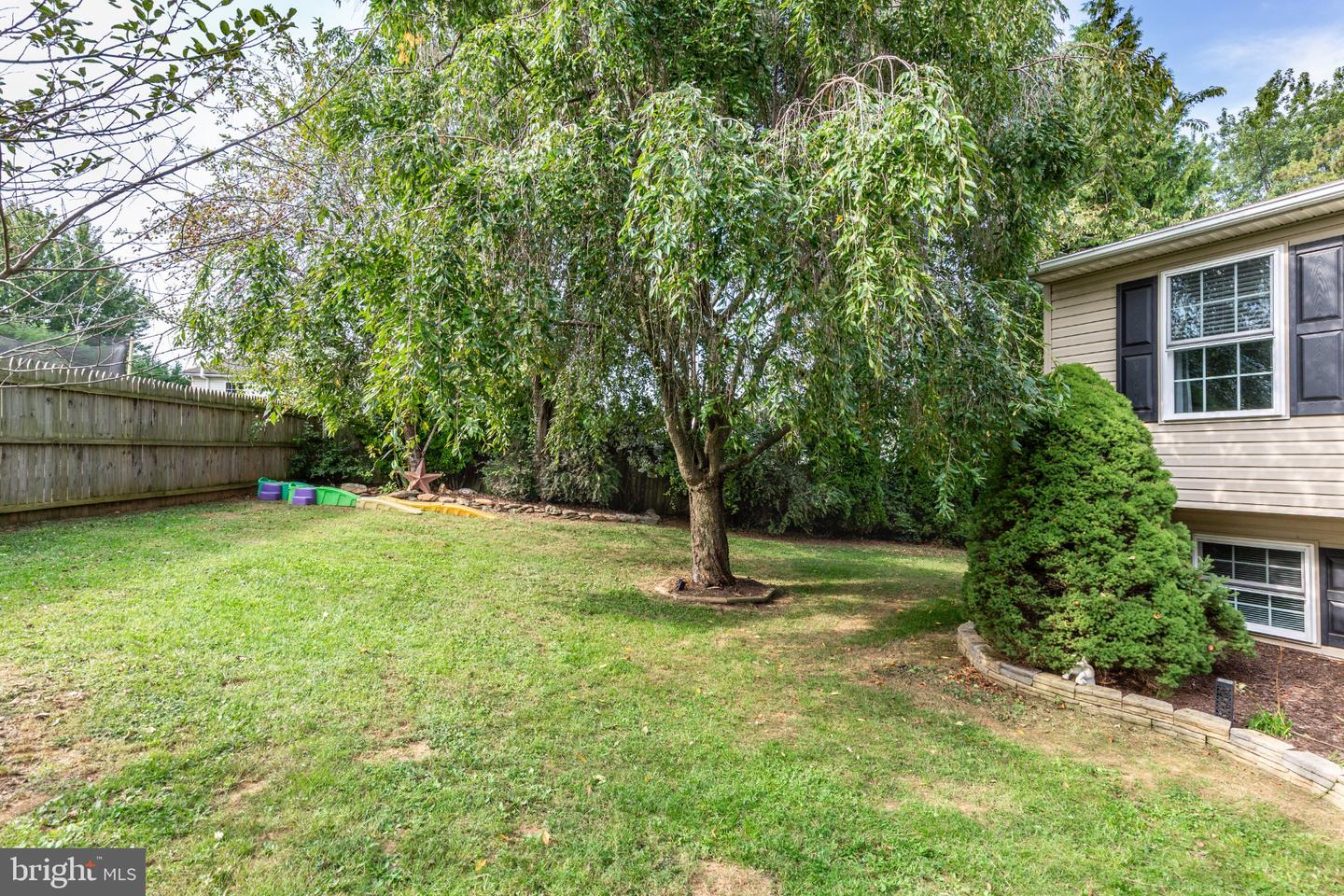 3322 Sutton Ct Property Photo 4