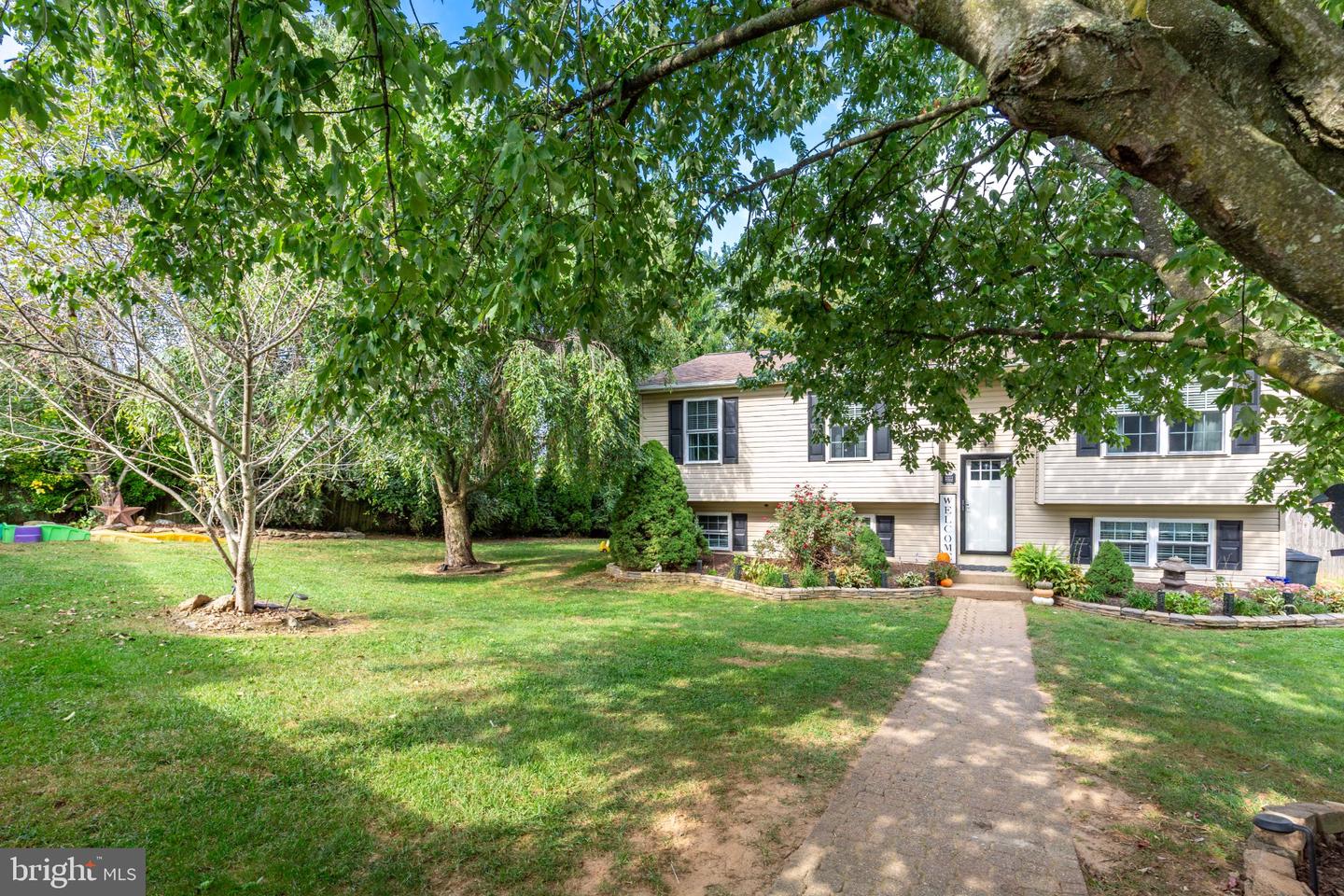 3322 Sutton Ct Property Photo 6