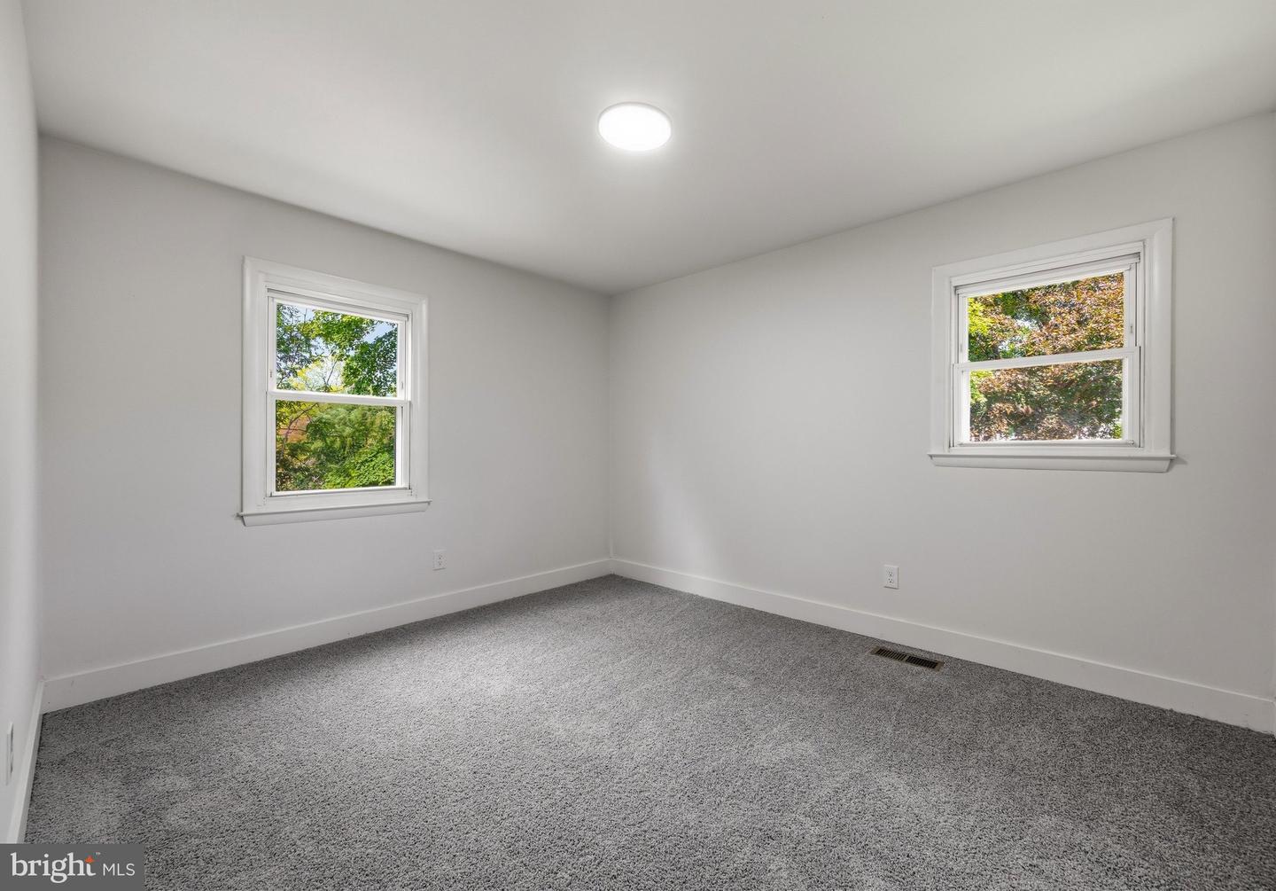 4903 Oriole Ct Property Photo 15