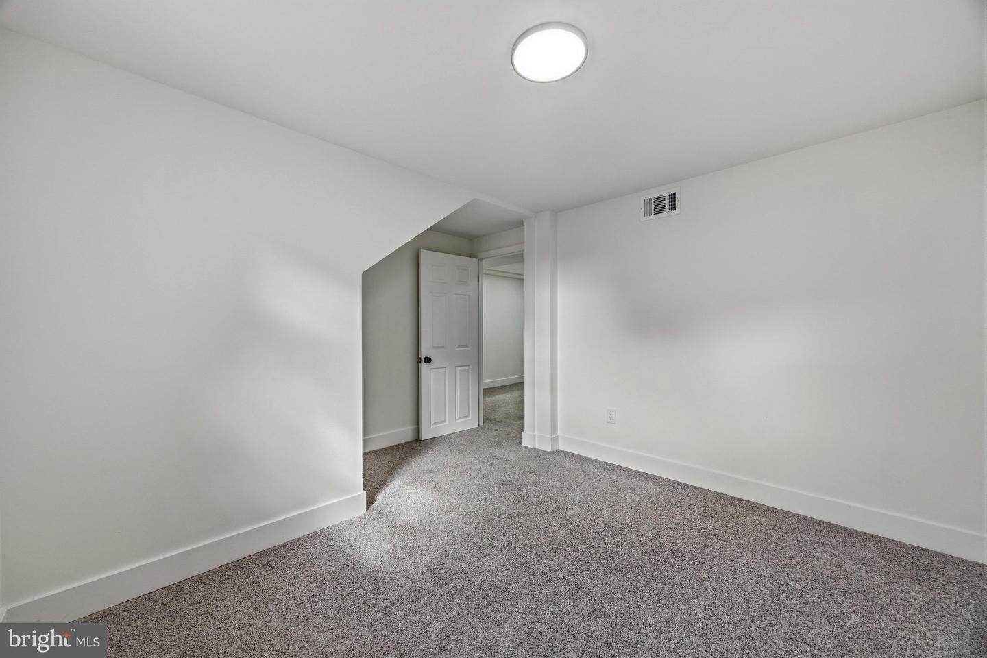 4903 Oriole Ct Property Photo 24
