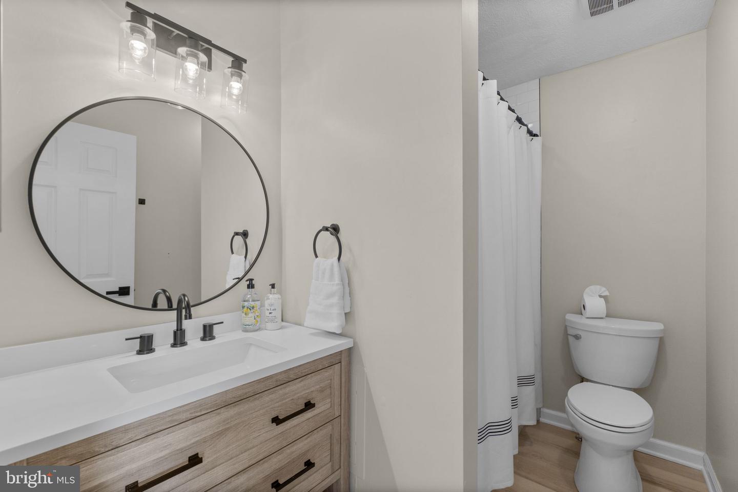 404 Hobbitts Ln Property Photo 15