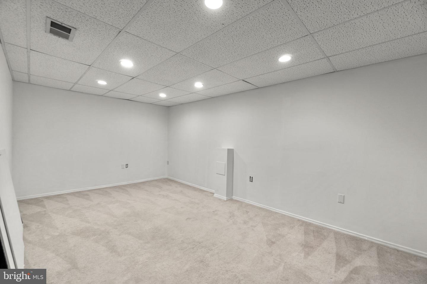 404 Hobbitts Ln Property Photo 16