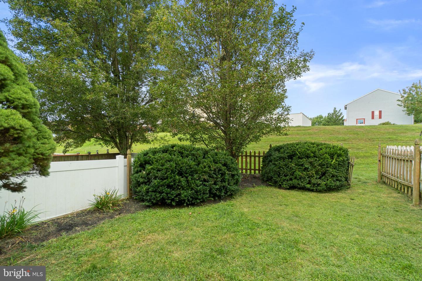 404 Hobbitts Ln Property Photo 18