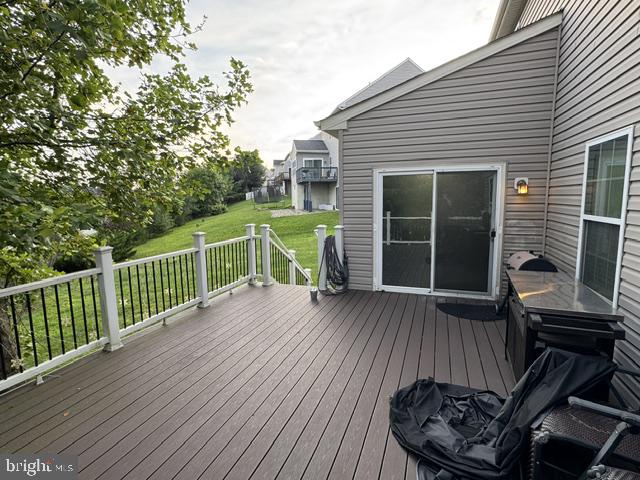 2877 Mahla Ct Property Photo 7