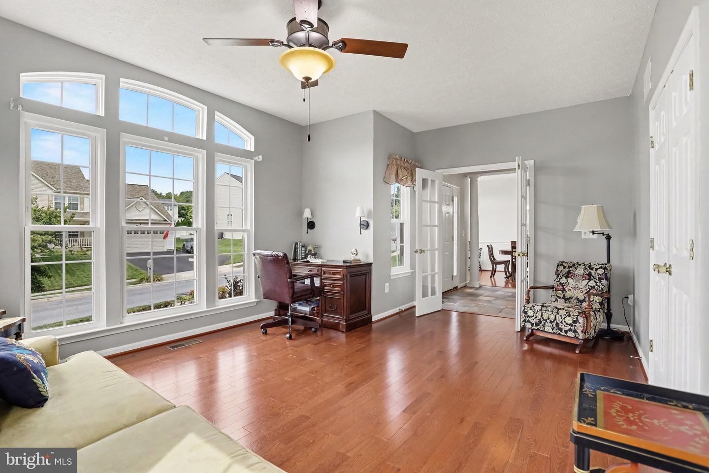 2623 Washington Way Property Photo 14