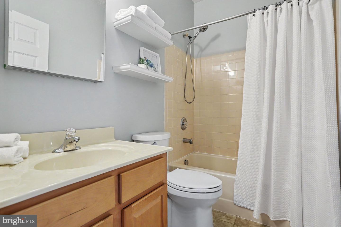 2623 Washington Way Property Photo 17