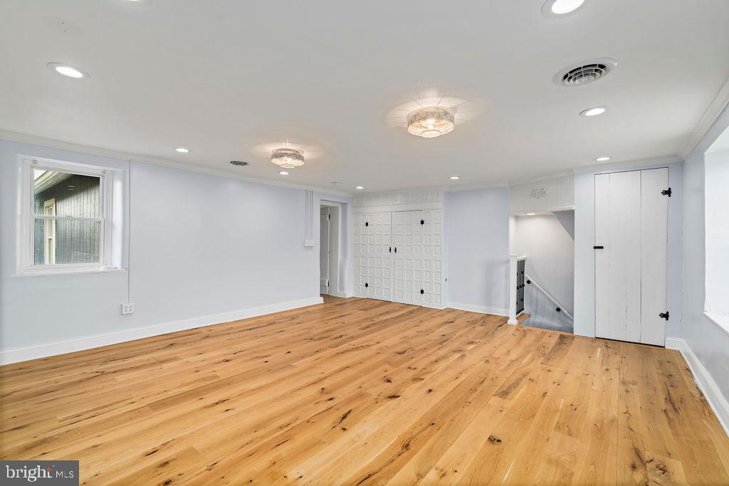MDCR2037840 Property Photo 17