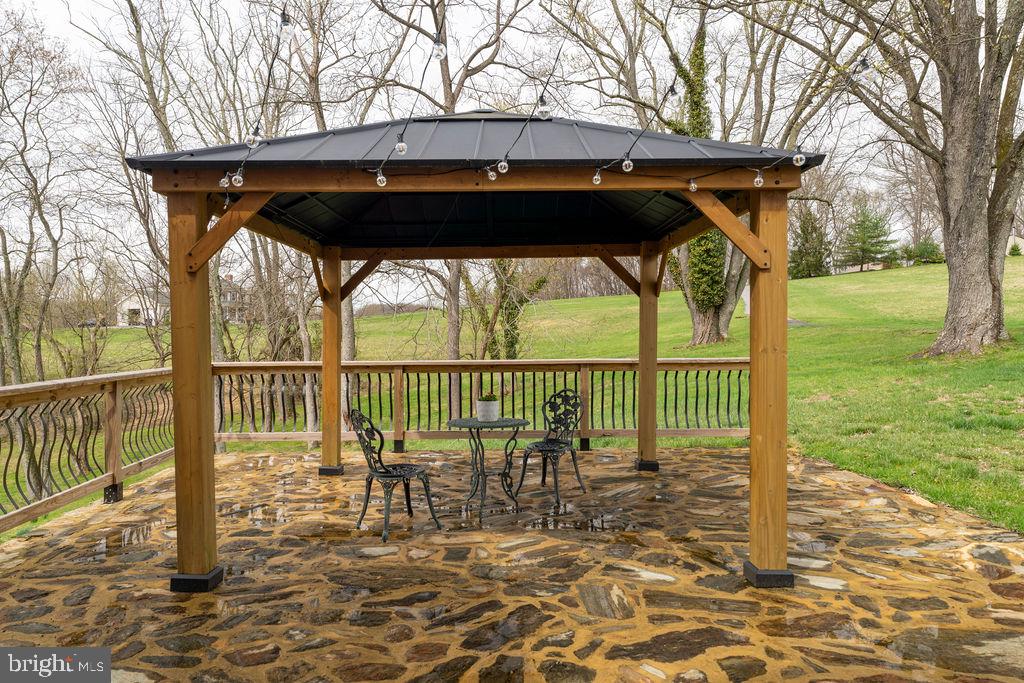 MDCR2037840 Property Photo 22