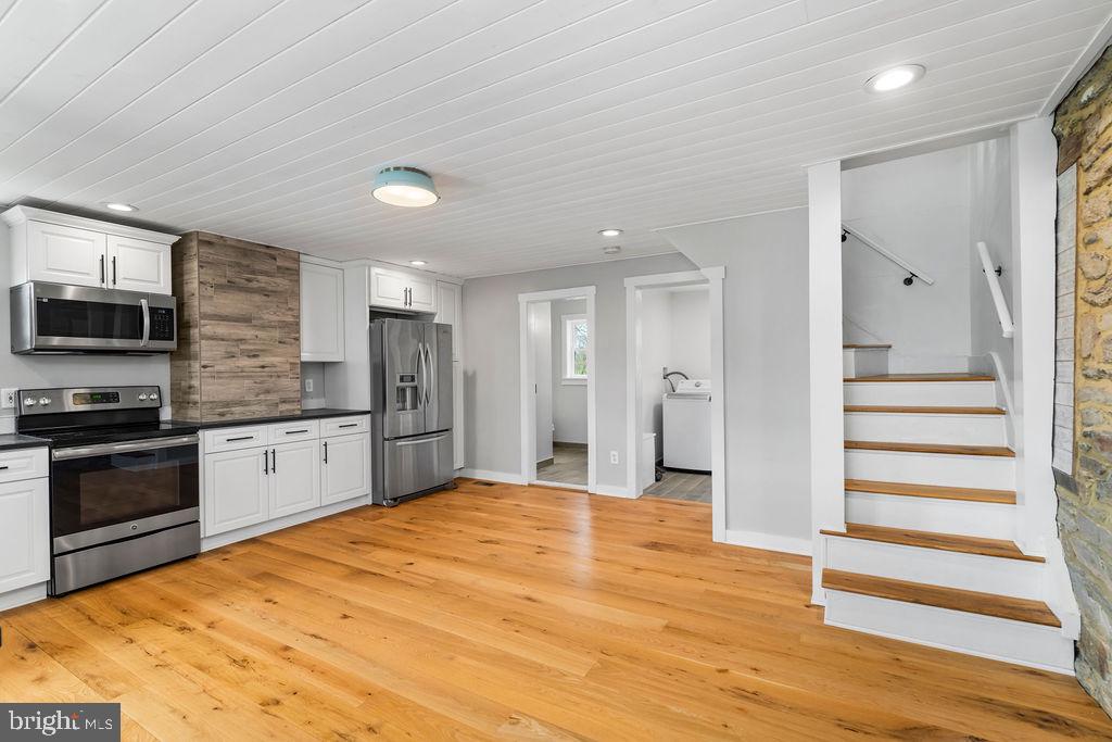 MDCR2037840 Property Photo 23