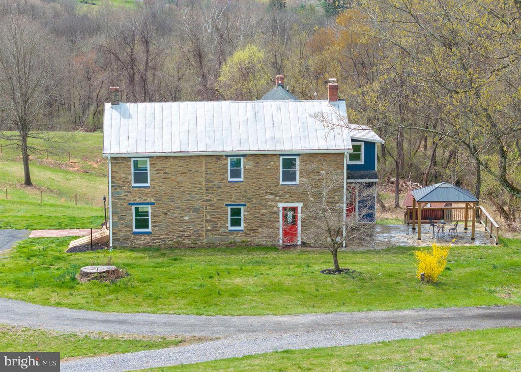 MDCR2037840 Property Photo 25
