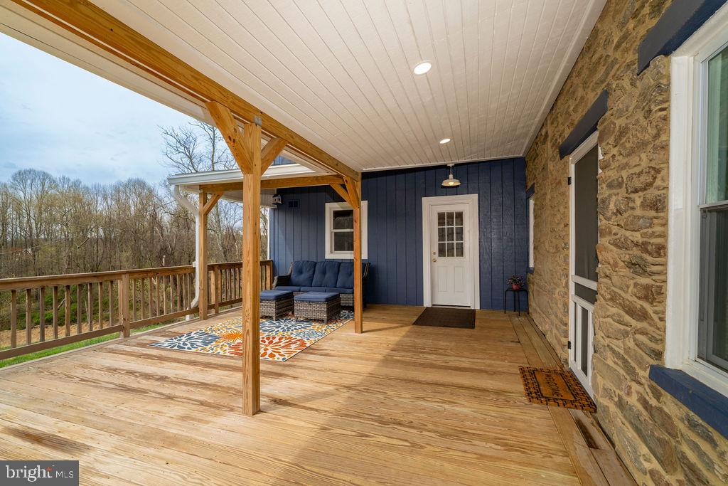 MDCR2037840 Property Photo 29