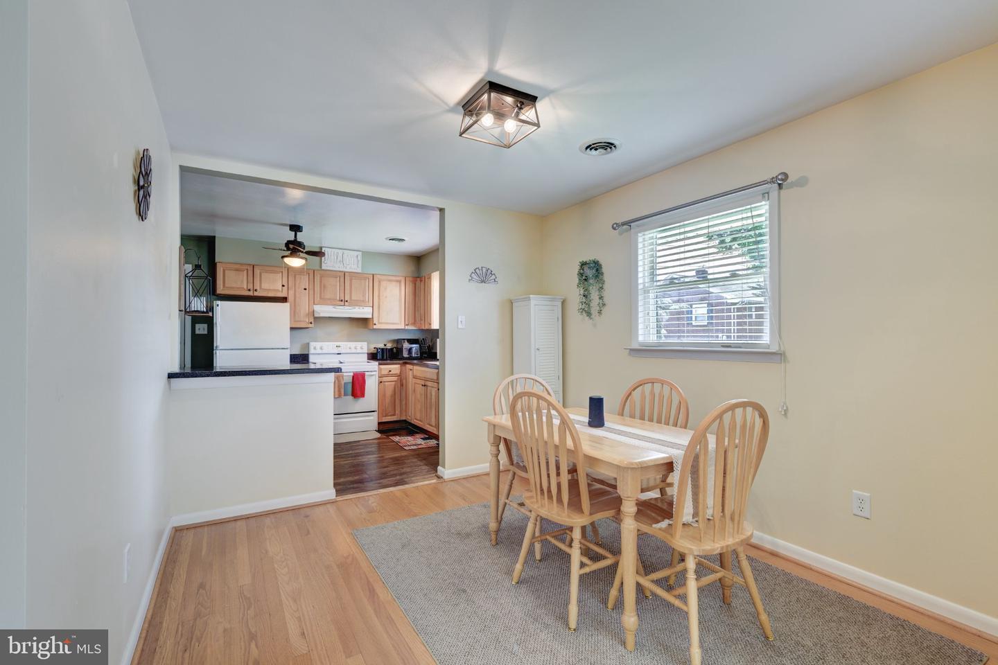 77 George St Property Photo 6