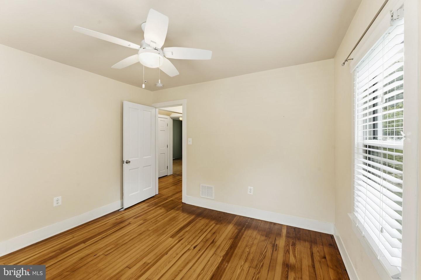 1010 Pleasant Valley Rd Property Photo 15