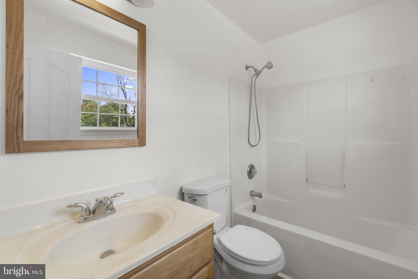 67 Crimson Ave Property Photo 24