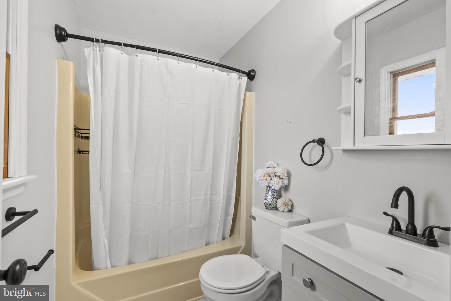3050 Hooper Rd Property Photo 40