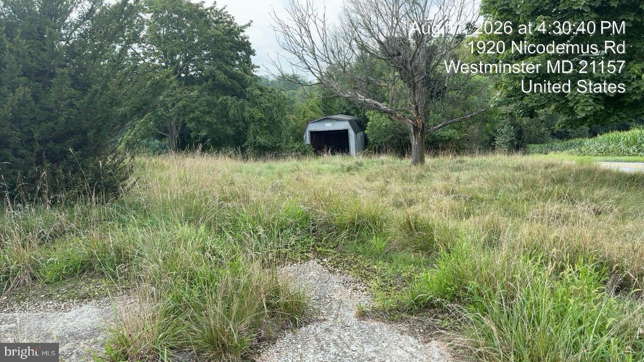 1920 Nicodemus Rd Property Photo 2