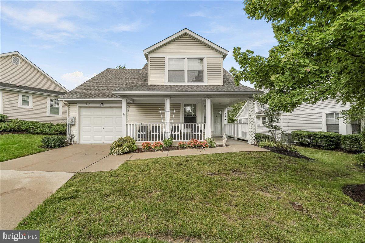 910 Parade Ln Property Photo 1