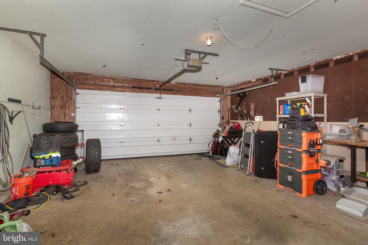 5806 Victor Dr Property Photo 40