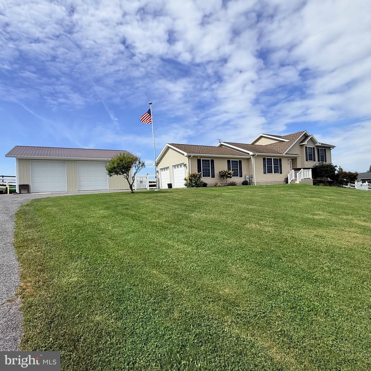 847 Mich Trace Rd Property Photo 3
