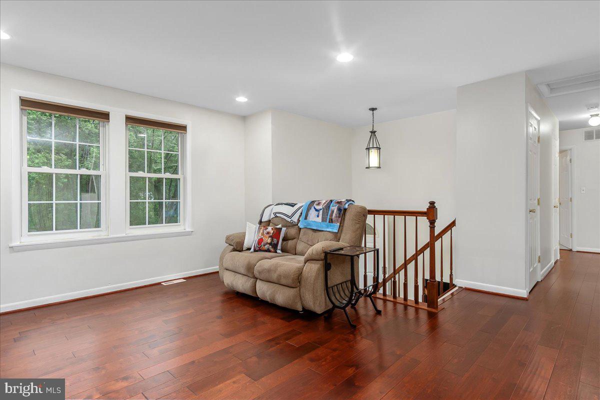 7132 Macbeth Way Property Photo 6