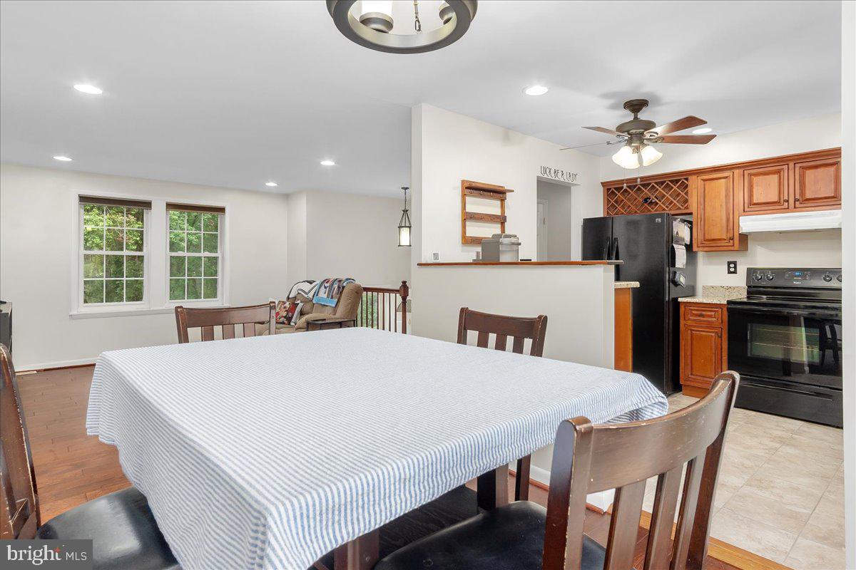 7132 Macbeth Way Property Photo 12